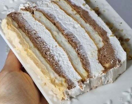 Posna Trobojna Piramida