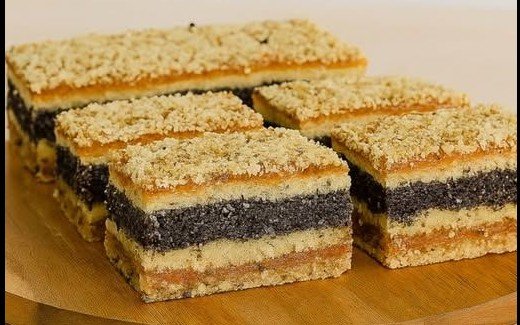 Posni Kolač sa Makom i Orasima