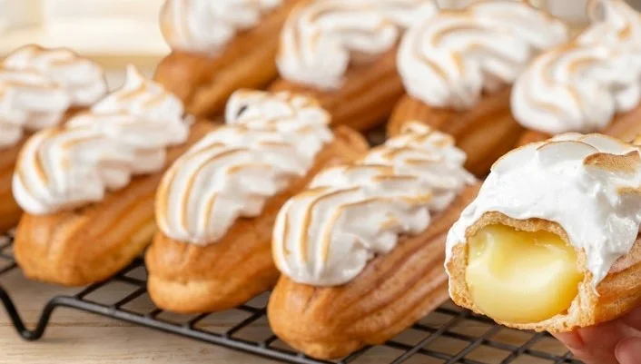 Osvežavajući ekleri sa limunom