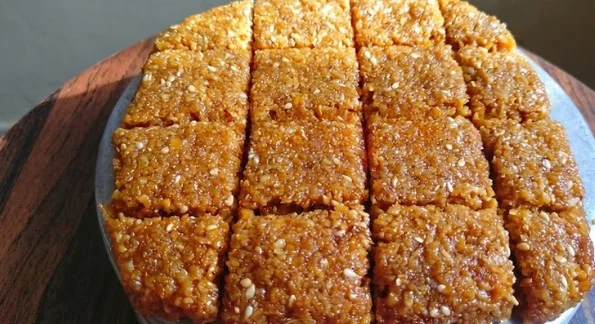 Kokos Barfi sa Smeđim Šećerom (Zdrava Poslastica bez Belog Šećera)