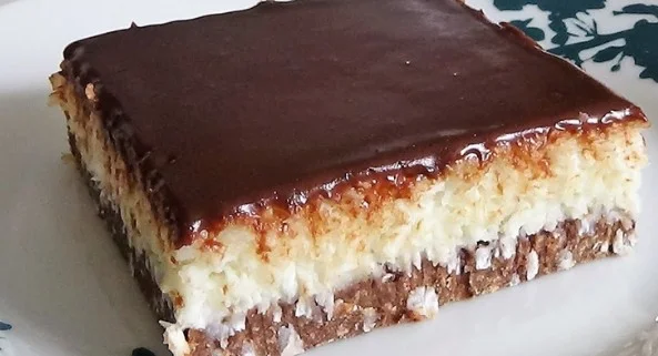 Bounty Kolač Bez Pečenja – Gotov za 10 Minuta (Sedmo Nebo za Nepca!)