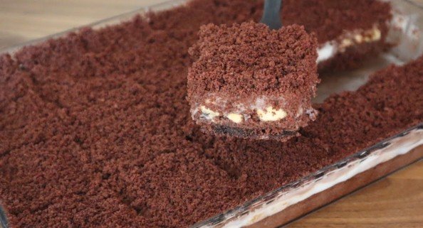 Tepsija Se Prazni u Trenu! Krtica Torta sa Bananama (Savršena za Goste)