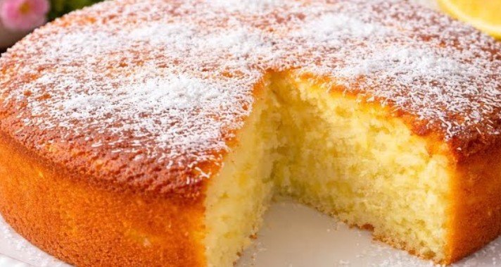 Kolač “Na 8 Kašika” za Samo 4 Minuta! Sočni Jogurt Kolač (Bez Vage)