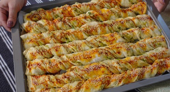 Savršena Posna Pita sa Prazilukom i Krompirom (Mekana kao duša!)