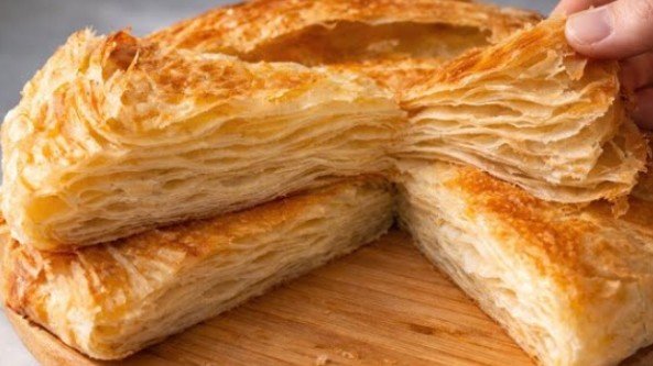 Šokantno Jednostavna Metoda za Savršeno Lisnato Pecivo (Bez Oklagije!)