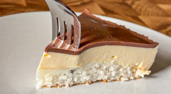 Niskokalorični Proteinski Desert sa Kokosom (Samo 122 kcal!)