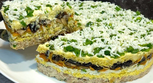 Salata “Snežna Šuma” (Toliko ukusna da prva nestane sa stola!)