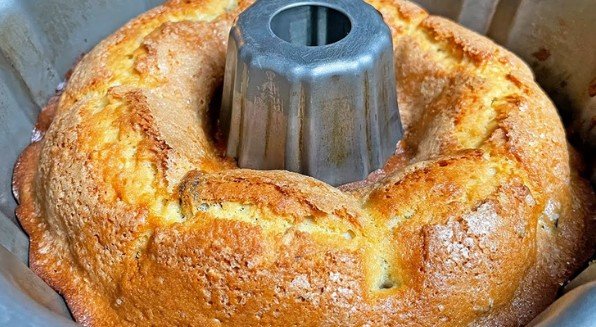 Brzi Kolač sa Bananom i Jednim Jajetom (Pravićete ga svaki dan!)