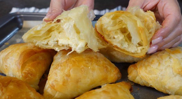 Hrana Koja Nas je Održala: Domaće Pecivo od Brašna, Vode i Soli