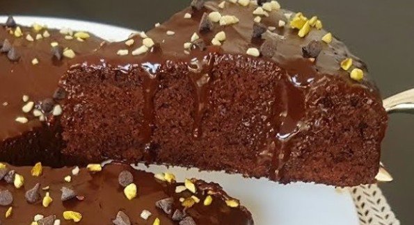 Najbolja Čokoladna Torta na Svetu: Laka Priprema, a Topi se u Ustima!