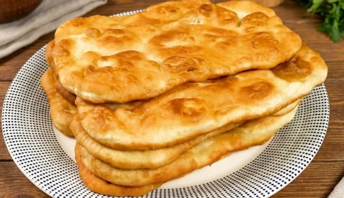 Starinske lepinje sa vodom i brašnom