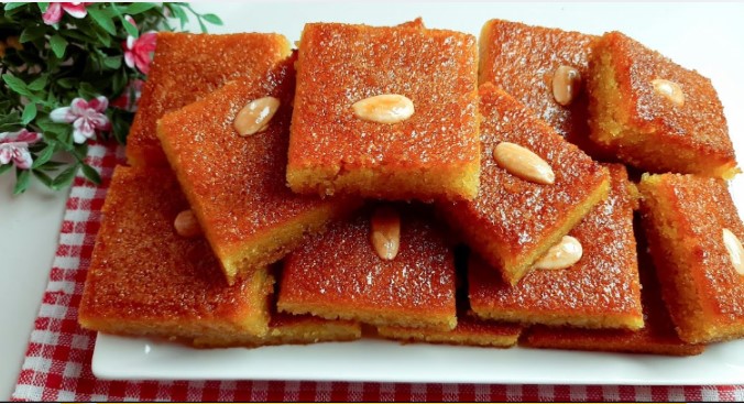 Kraljevska Harisa (Namoura): Orijentalni kolač od griza kao iz najboljih poslastičarnica!