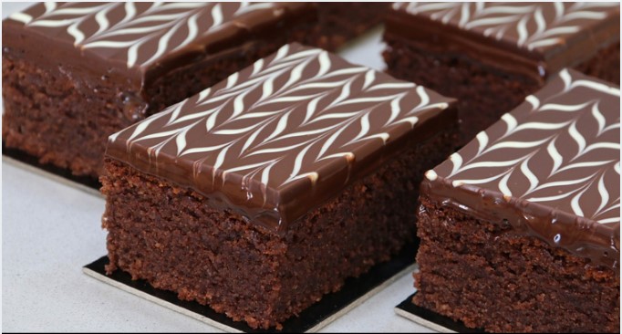 Badem-Čokoladna torta: Bez brašna, sa savršenom dekoracijom!