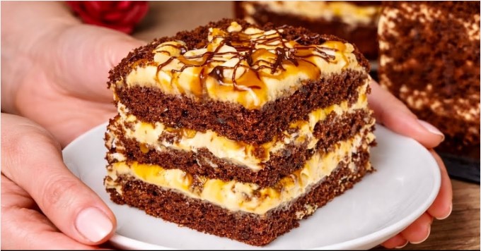 Snajkers torta: Čokolada, karamela i kikiriki u savršenom spoju!