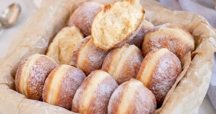 Domaće krofne mekane kao oblak: Tradicionalna biskvitna čarolija koja mliječno osvaja