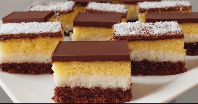 Brze Kokos kocke na kašike: Savršen kolač gde se sve peče zajedno!