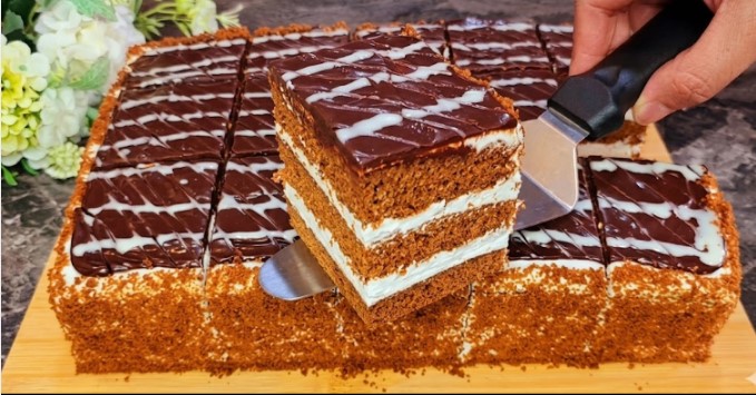 Najbolja čokoladna Medovik torta bez mesenja testa Gotova za čas