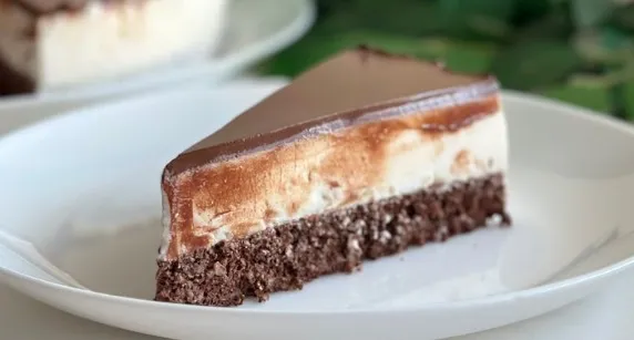 Dijetalna Torta Bez Brašna i Šećera: Savršen Desert Bez Griže Savesti!