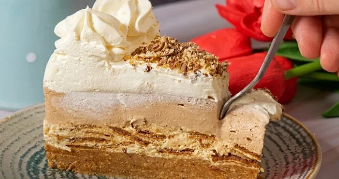 Brza biskvitna mliječna čarolija sa pečenim lešnikom i bogatom tamnom čokoladom