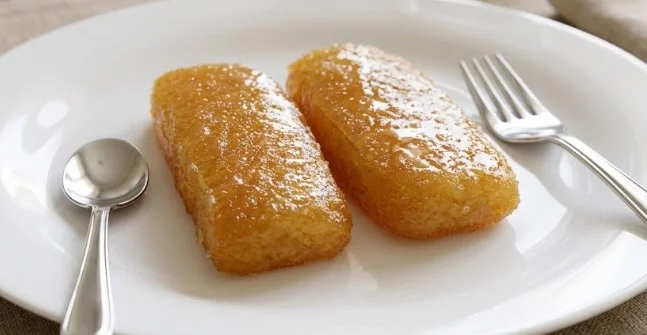 Kuhane mliječne hurmašice na mjeru: Bezvremenski biskvitni recept za bazično savršenstvo