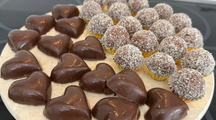 Brzi Desert za 10 Minuta: Savršen Spoj Čokolade i Pomorandže!