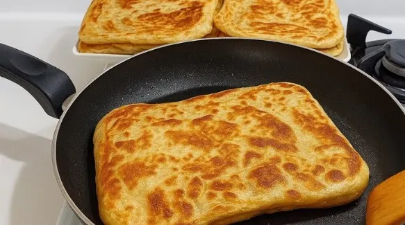 Čudo od Recepta sa Jogurtom i Mlekom: Savršene Slojevite Lepinje iz Tiganja!