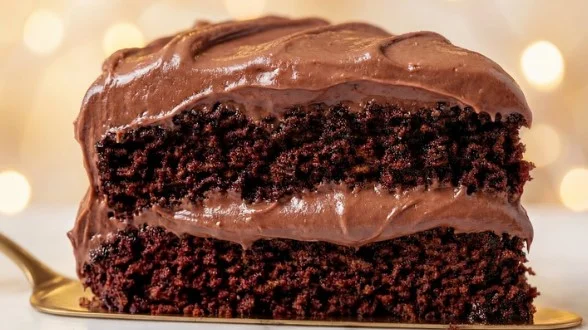 Najbolja Domaća Čokoladna Torta: Brz i Preukusan Recept!