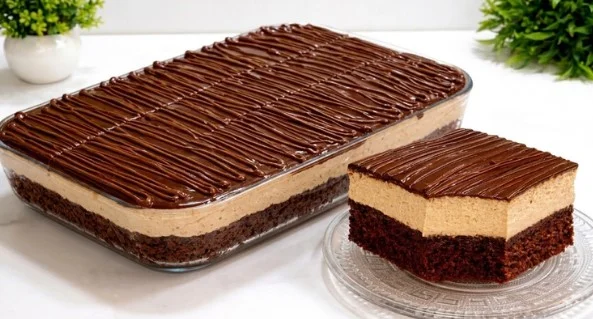 Praznični Čokoladni Kolač: Savršen Kremasti Dezert za Svaku Priliku!