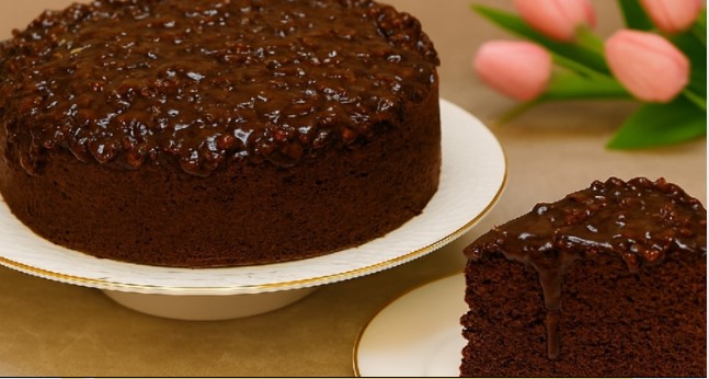 Čokoladna torta sa ganašom od oraha – Neodoljivo ukusna poslastica!