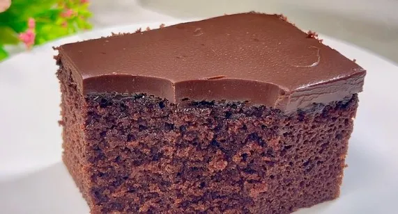 Najlakši Čokoladni Kolač Koji se Topi u Ustima: Jednostavan i Preukusan!