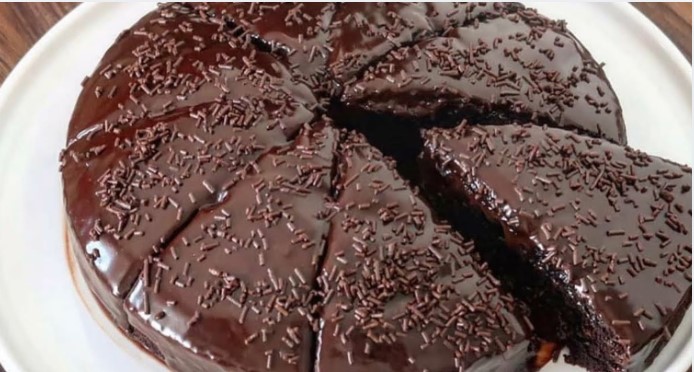 Najlakša čokoladna torta sa samo 1 jajetom! (Topi se u ustima)