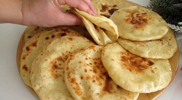 Hleb iz Tiganja za 10 Minuta: Bez Rerne i Bez Kvasca, Najmekši Koji Ćete Probati!