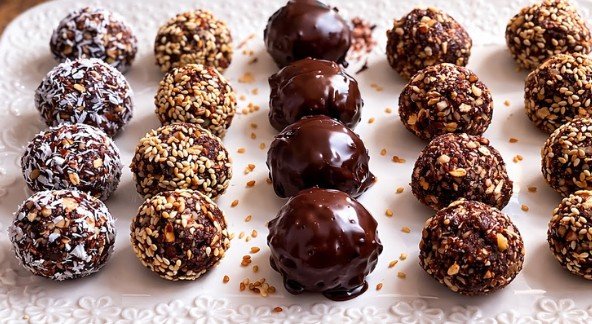 Zdrav Desert za 5 Minuta: Bez Šećera, Bez Brašna i Bez Pečenja!