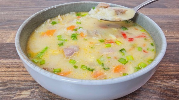 Čuvena Turska Čorba Koju Ćete Obožavati: Toliko Ukusna da Nećete Moći da Prestanete da Jedete!