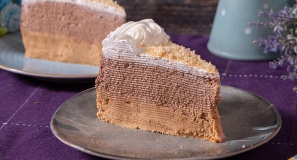 Brza Čoko Plazma Torta: Umuti i Namaži za Manje od Pola Sata!