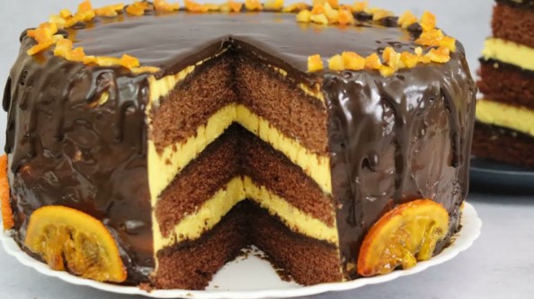 Najbolja Posna Torta sa Čokoladom i Narandžom: Savršenstvo Ukusa!