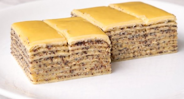 Brzi Posni Kolač sa Makom: Jednostavna Poslastica Bez Pečenja!