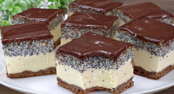 Novi Kremasti Dezert Koji Se Topi U Ustima: Savršeni Kolač sa Makom i Sirom!