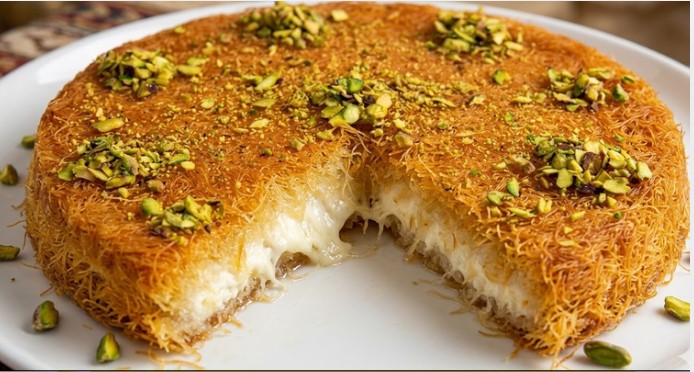 Autentična Kunafa sa kremom: Tajne za savršen arapski desert