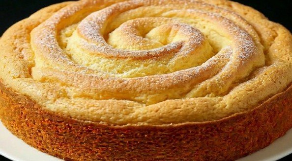 Čuveni Kolač od Limuna: Savršen Dezert Gotov za 15 Minuta!