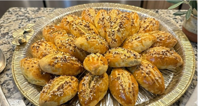 Pogačice od kukuruznog brašna (Mısır Unlu Poğaça) – Savršeno meke i ukusne!