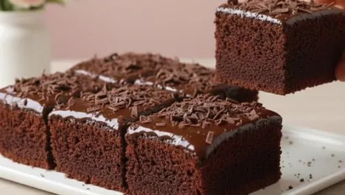 Neodoljivi Domaći Čokoladni Kolač: Brz, Povoljan i Super Sočan!