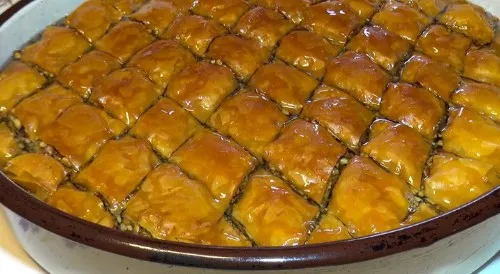 Savršena Domaća Baklava Koja Svima Uspeva: Brz i Jednostavan Recept!