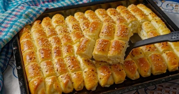 Najmekše mini kifle sa sirom za rođendane i porodična slavlja