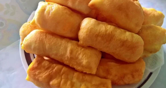 Brzi i Vazdušasti Uštipci sa Jogurtom: Gotovi za Pola Sata!