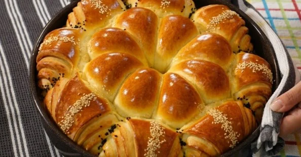 Domaća puter pogača meka kao pamuk za svaku vašu svečanu priliku