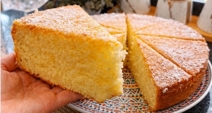 Praznični kolač porodične veličine (Ekonomičan i lak kao pero!)