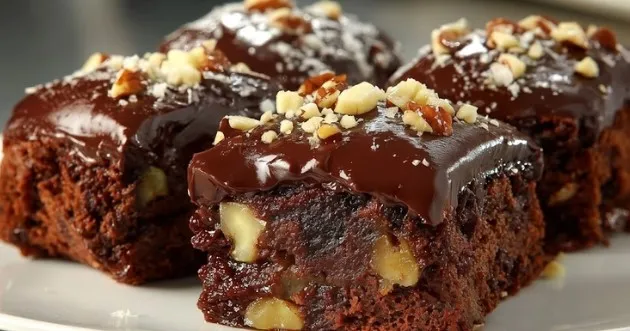 Sočni kolač od zobenih pahuljica bez brašna i šećera: Zdrava poslastica za svaki dan