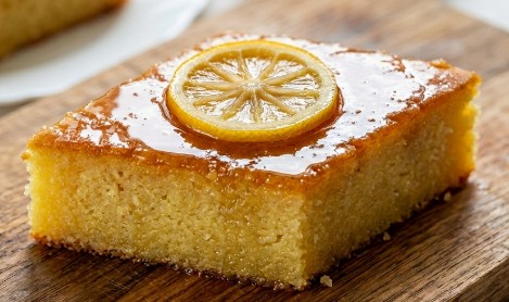 Sočna Ravanija: Tradicionalni Kolač Koji Se Topi U Ustima