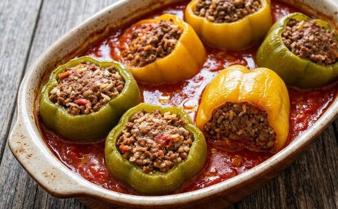 Domaće Punjene Paprike: Tradicionalni Recept Za Savršen Ručak